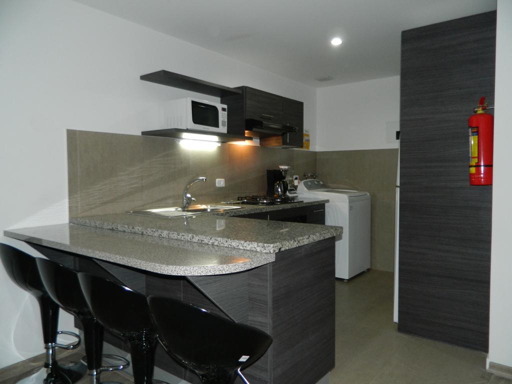 Itsahome Apartments - Torre Seis Кито Стая снимка