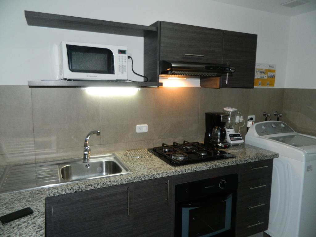 Itsahome Apartments - Torre Seis Кито Екстериор снимка